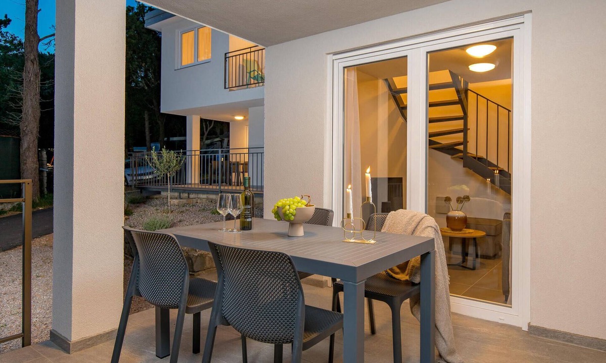 Kraljevica House | Lovely home in Kraljevica with house sea view
