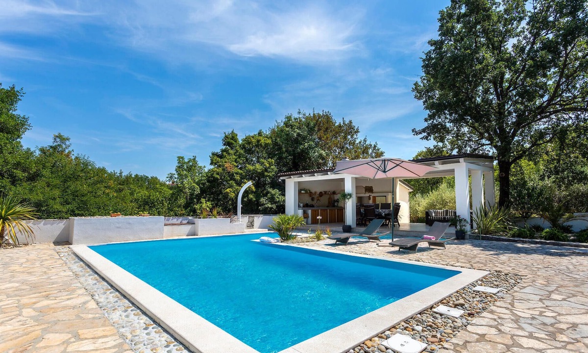 Kras House | Lovely home in Malinska