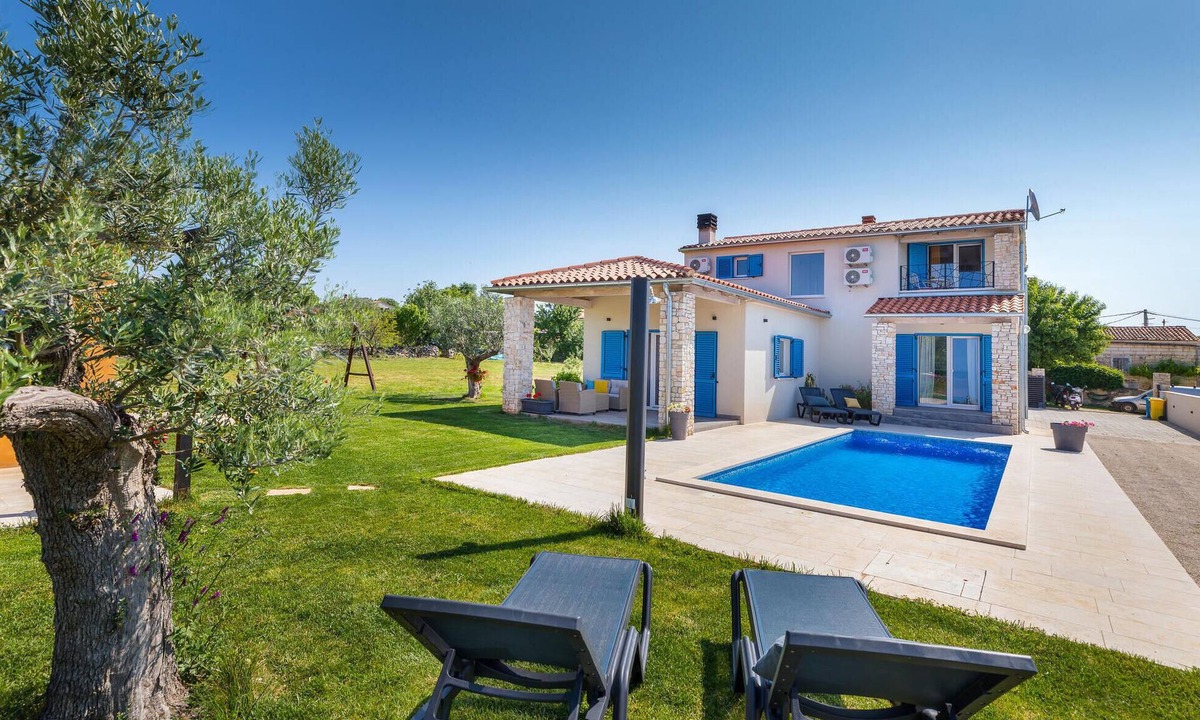 Gajana House | Luxurious home in Gajana
