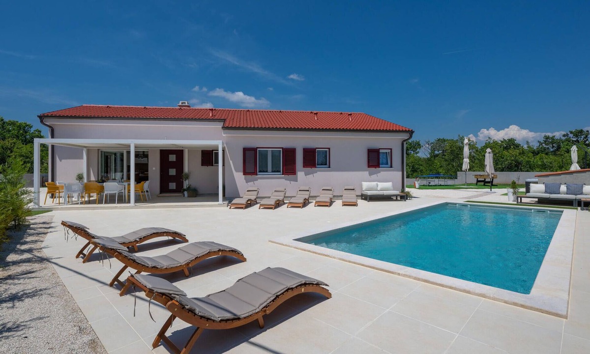 Mali Vareski House | Luxurious home in Mali Vareski