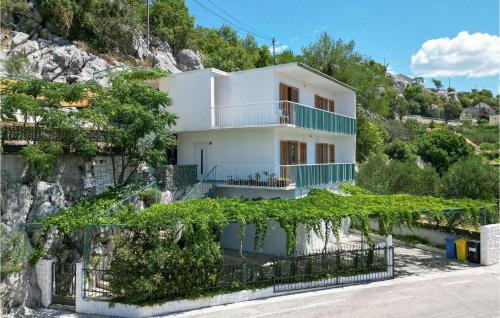Omis House | Luxurious Home In Kostanje