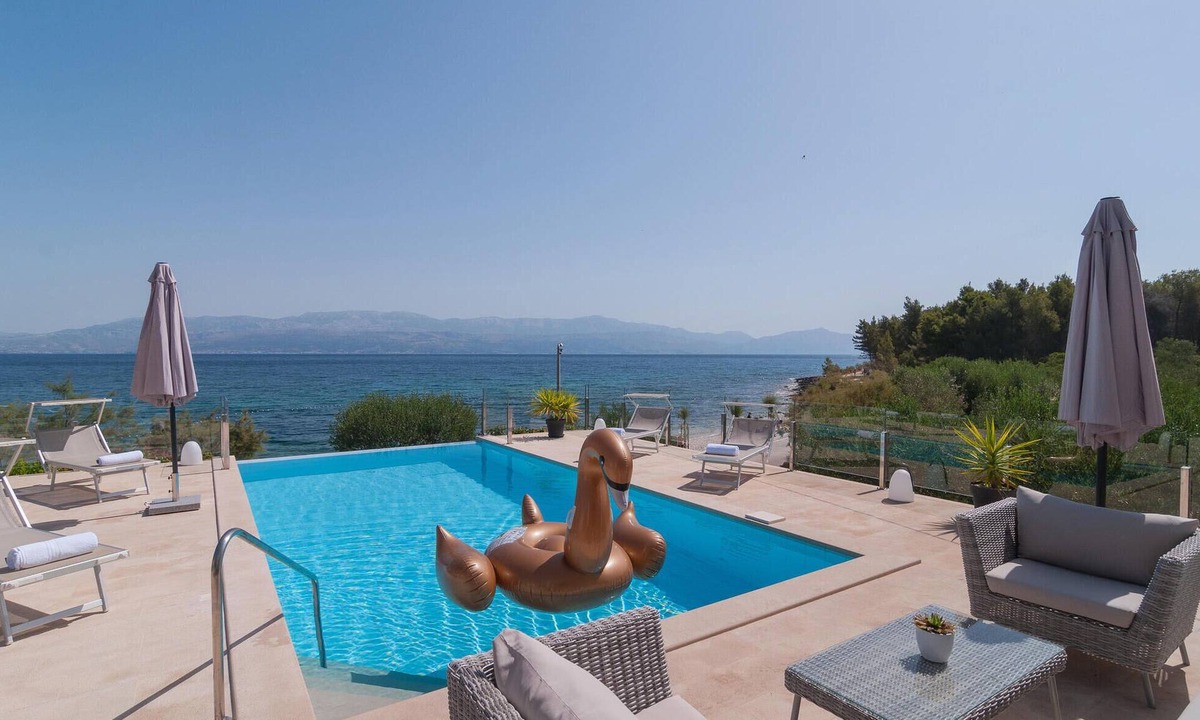 Sutivan House | Luxurious home in Sutivan