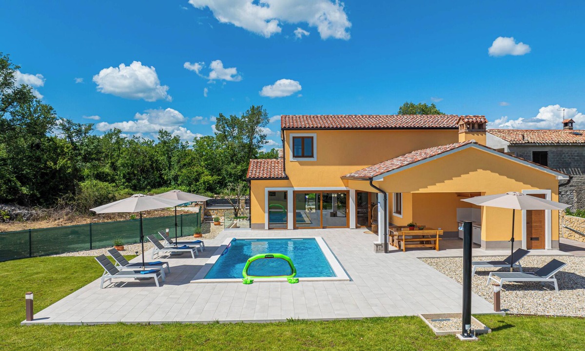 Labin Villa | Luxury holiday villa with breath taking view
