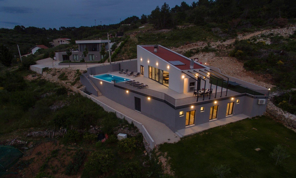 Stomorska Villa | Luxury Villa near the sea