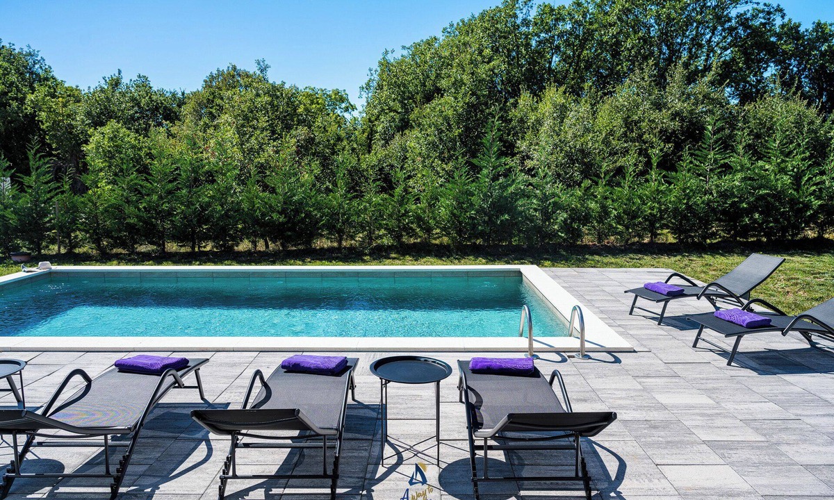 Nedescina Villa | Luxury Villa with Private Pool & Jacuzzi in Istria (Near Labin)