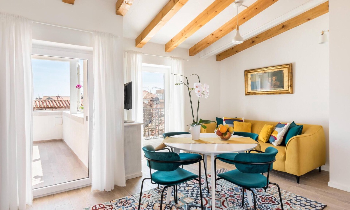 Old Town Apartment | Magic terrace apartment among the old rooftops, next to Diocletian's Palace