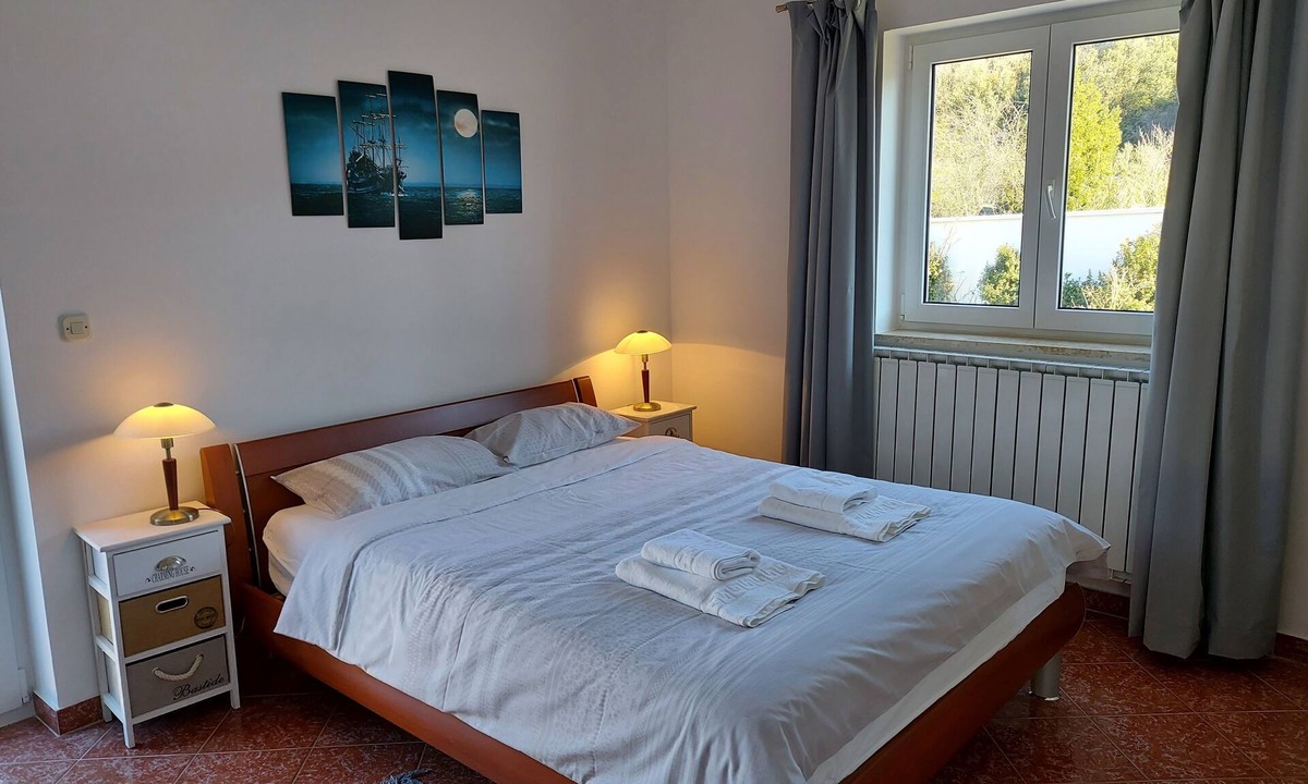 Vinkuran House | Marvelous 5-bedroom house with great terrace in Pješčana Uvala
