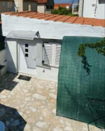 Splitska Apartment | Mini House M&K