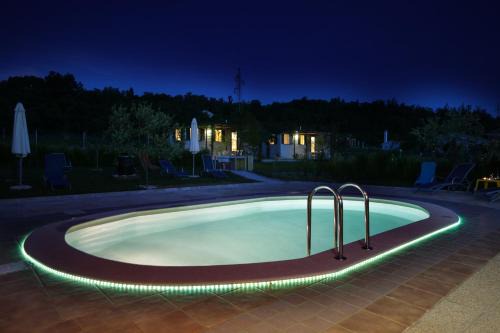 Kapelica Resort | Mobile Homes Romantik