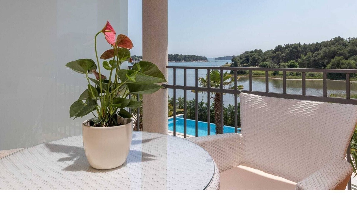Medulin Other | Modern apartment with balcony, sea and pool view for a couple in Medulin