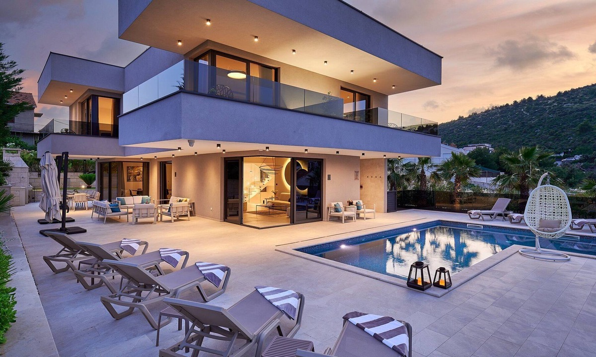 Marina Villa | Modern Trogir Villa | Villa Preko Gold | 4 Bedrooms | Sauna