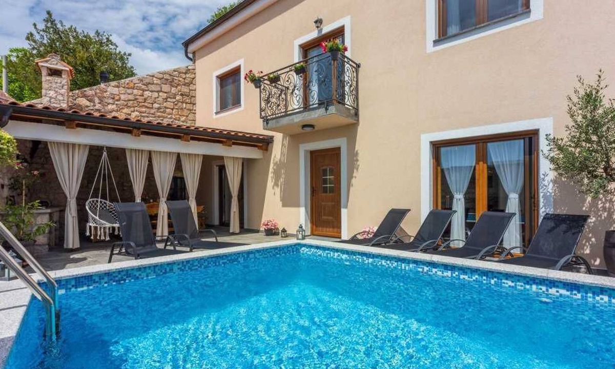 Grizane Villa | Mountain Sea Villa by Aneo Travel