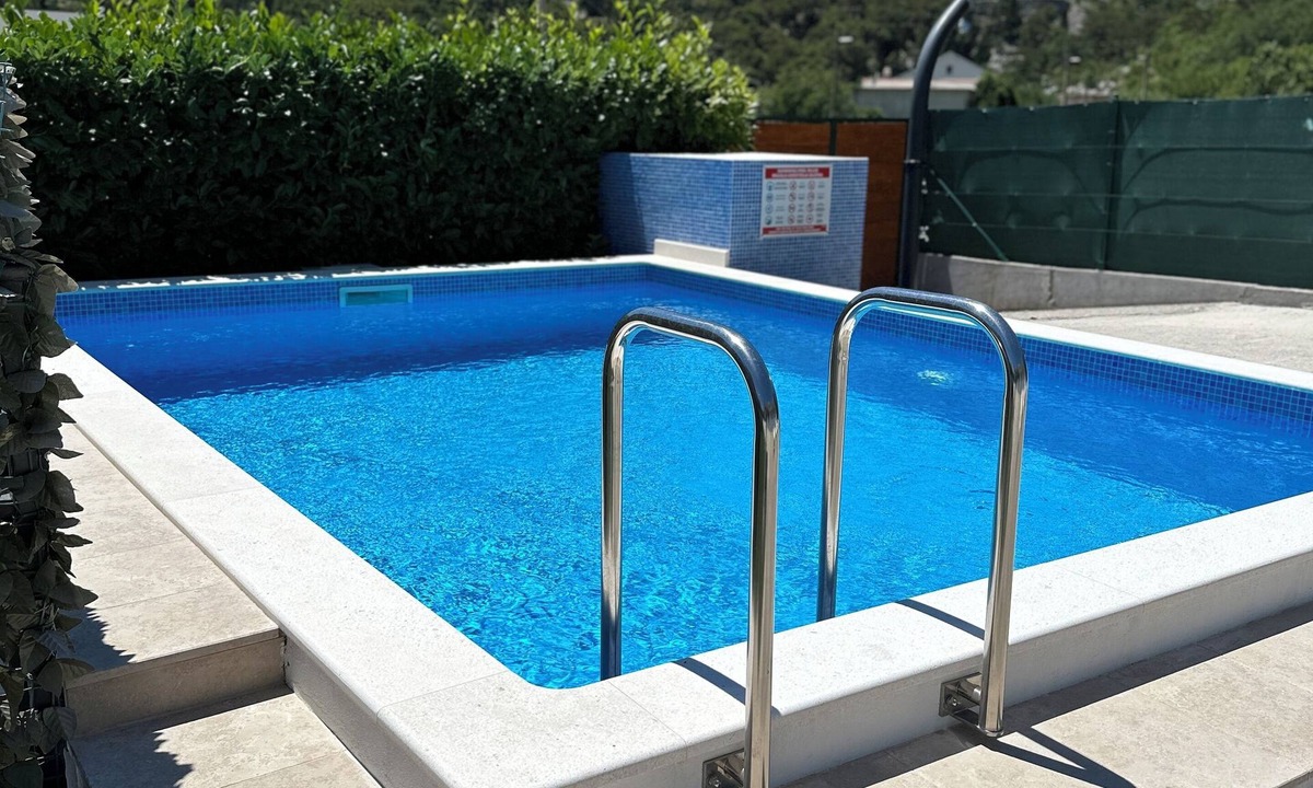 Gata Apartment | Natura-Gata,Omiš-small stone apartman with swimming pool