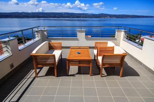 Tice House | Nemira Sunny Apartments
