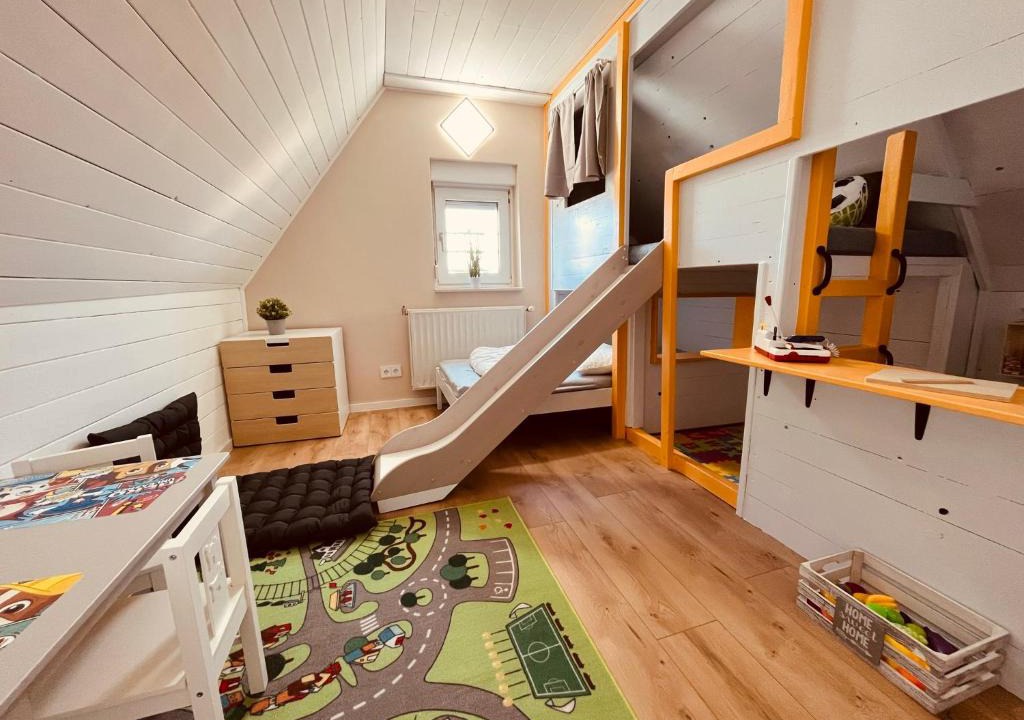 Bitterfeld House | NEU - Familienfreundliches Ferienhaus am GoitzscheSee - 150m bis zum See