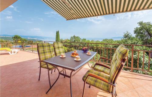 Pobri Apartment | Nice Apartment In Pobri With House Sea View