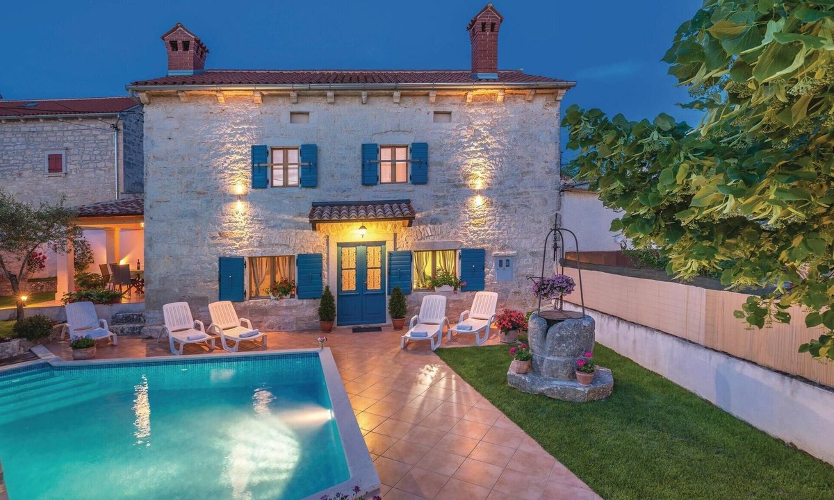 Orbanici House | Nice home in Orbanici