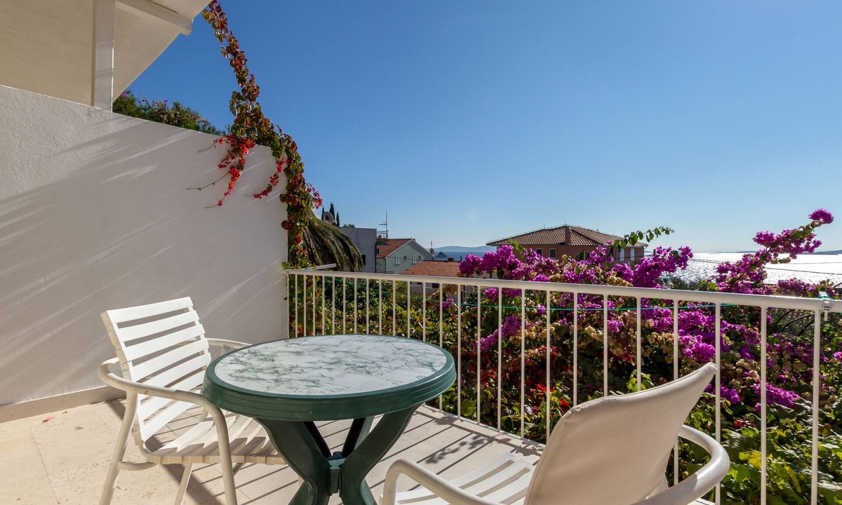 Seget Vranjica Apartment | One bedroom apartment near beach Seget Vranjica, Trogir (A-5964-d)
