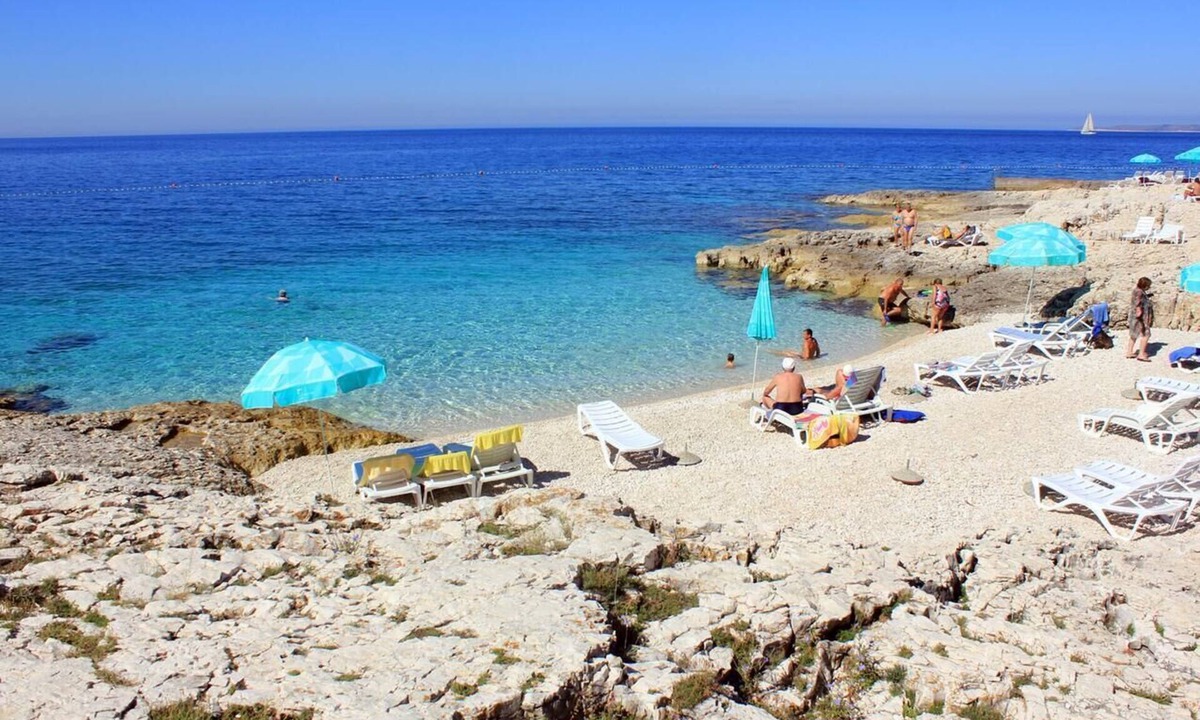 Cove Murtar Apartment | One bedroom apartment with terrace and sea view Mali Lošinj, Lošinj (A-8067-a)