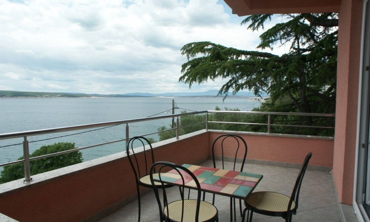 Selce Apartment | One bedroom apartment near beach Crikvenica (A-2354-a)