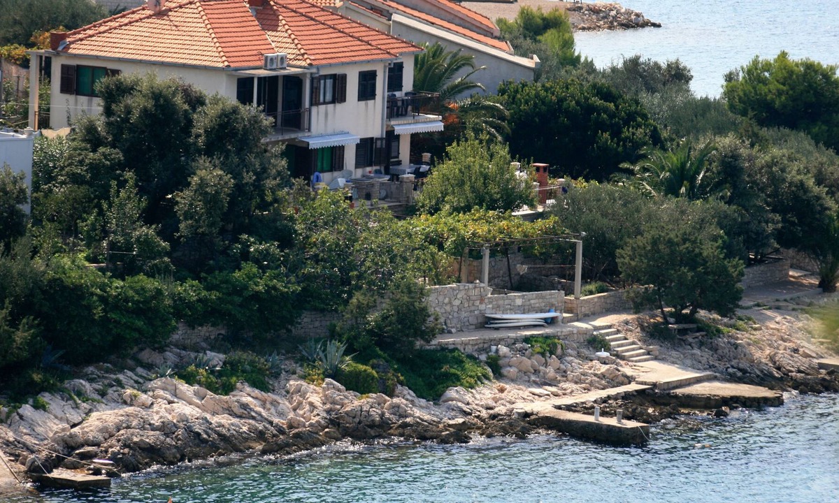 Maslinica Apartment | One bedroom apartment near beach Maslinica, Šolta (A-775-c)