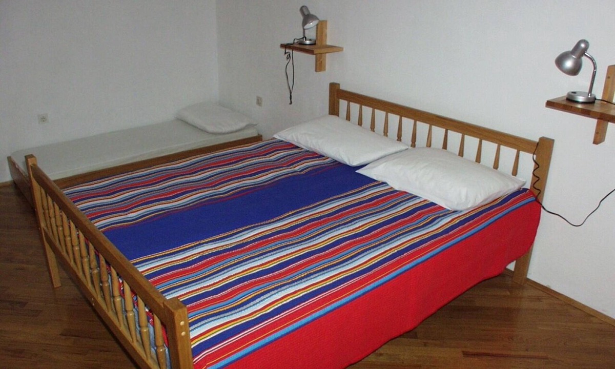 Drage Apartment | One bedroom apartment with terrace Drage, Biograd (A-851-e)
