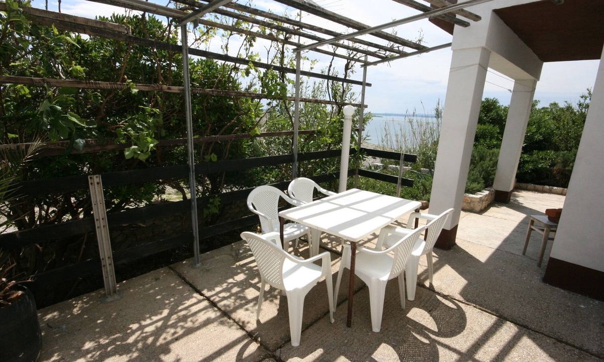 Smokvica Apartment | One bedroom apartment with terrace and sea view Cove Smokvica, Pag (A-6314-a)