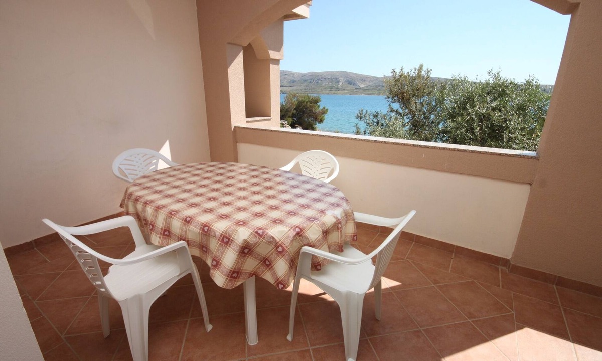Kustici Apartment | One bedroom apartment near beach Kustići, Pag (A-6376-a)
