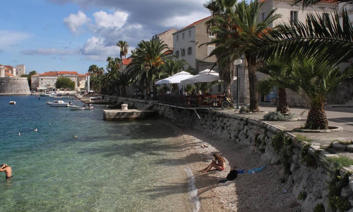 Cove Tri Zala (Zrnovo) Apartment | One bedroom apartment with terrace and sea view Korčula (A-4349-d)