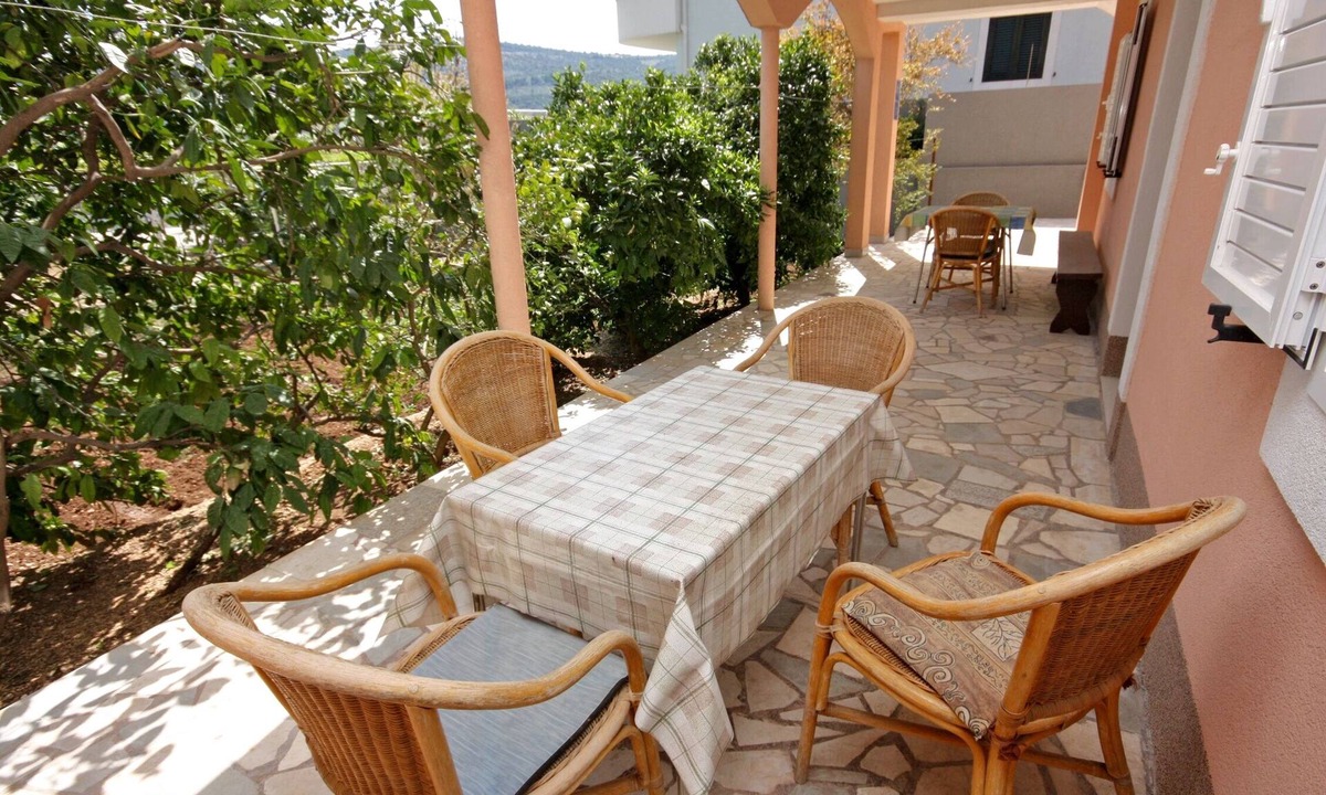 Marina Apartment | One bedroom apartment with terrace Marina, Trogir (A-6116-a)