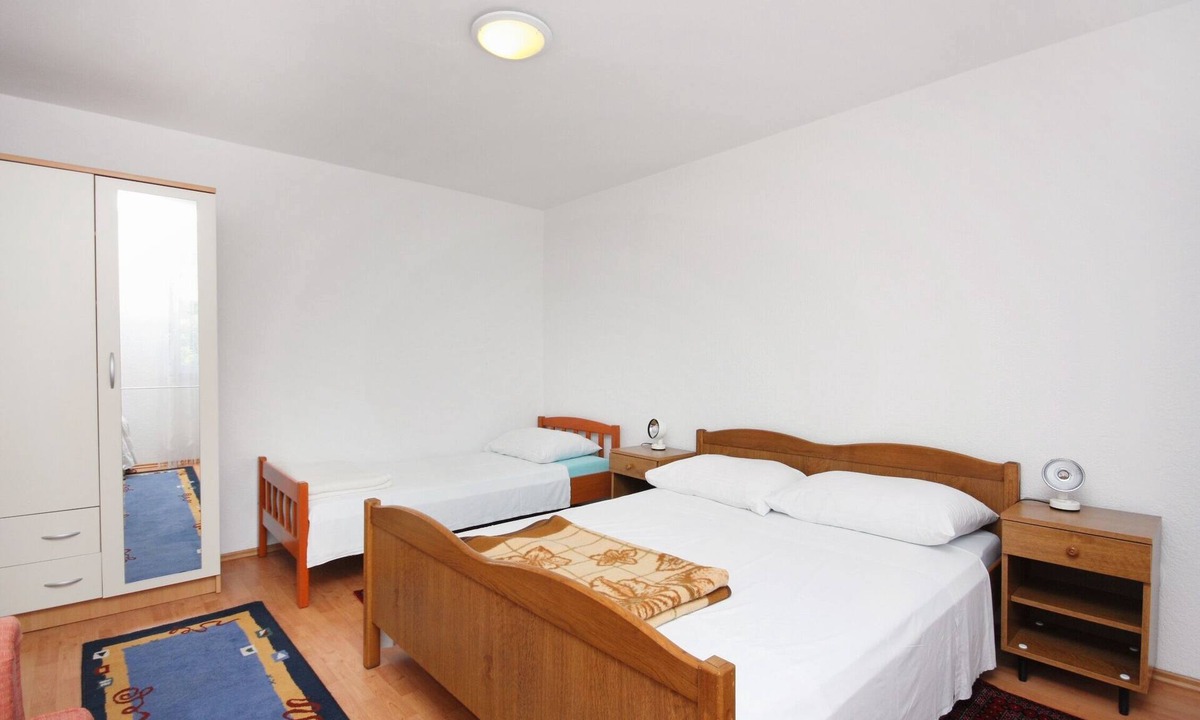 Susica Apartment | One bedroom apartment with terrace Murter (A-5084-c)