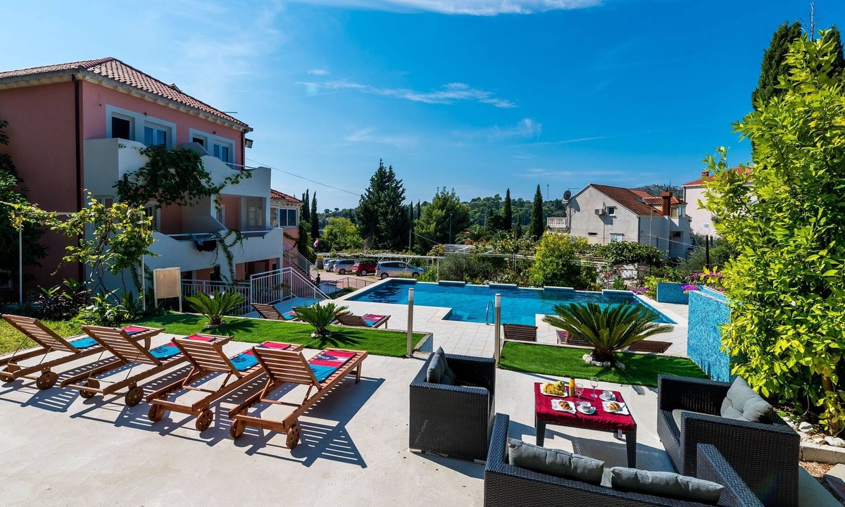 Brasina Apartment | One bedroom apartment with balcony and sea view Mlini, Dubrovnik (A-8579-c)