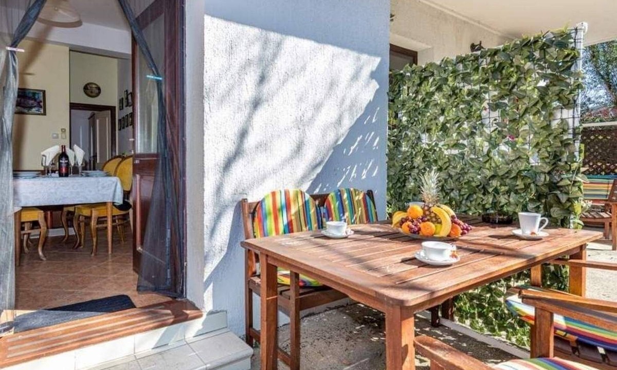 Selce Apartment | One bedroom apartment with terrace Selce (Crikvenica) (A-5477-b)