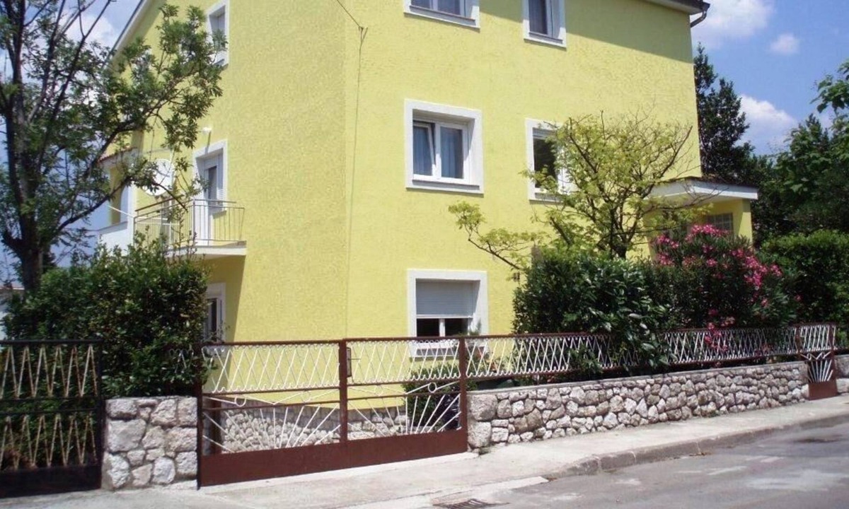 Selce Apartment | One bedroom apartment with balcony and sea view Selce, Crikvenica (A-11527-a)