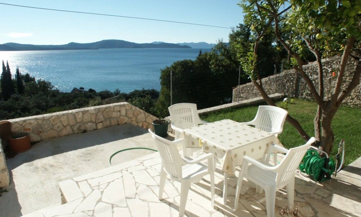 Krucica Apartment | One bedroom apartment with terrace and sea view Slađenovići (Dubrovnik) (A-2162-a)