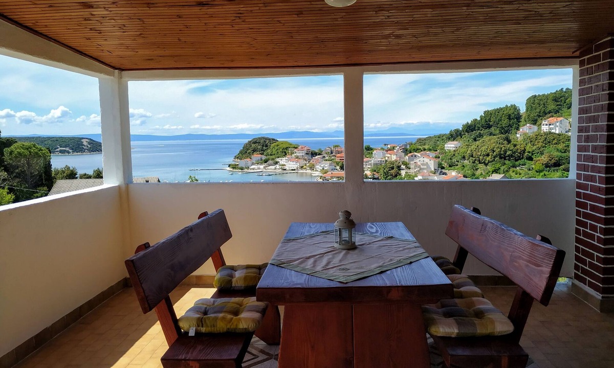 Kampor Apartment | One bedroom apartment with terrace and sea view Kampor, Rab (A-5064-a)