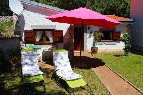 Povile House | One-Bedroom Holiday Home in Povile I