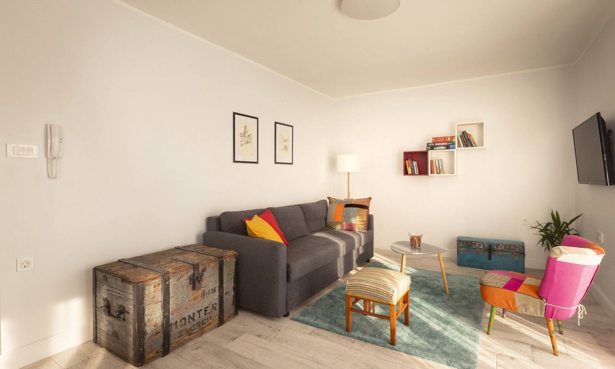 Rijeka Condo | PAHA-PAHA condo near campus with lightning fast Wi-fi
