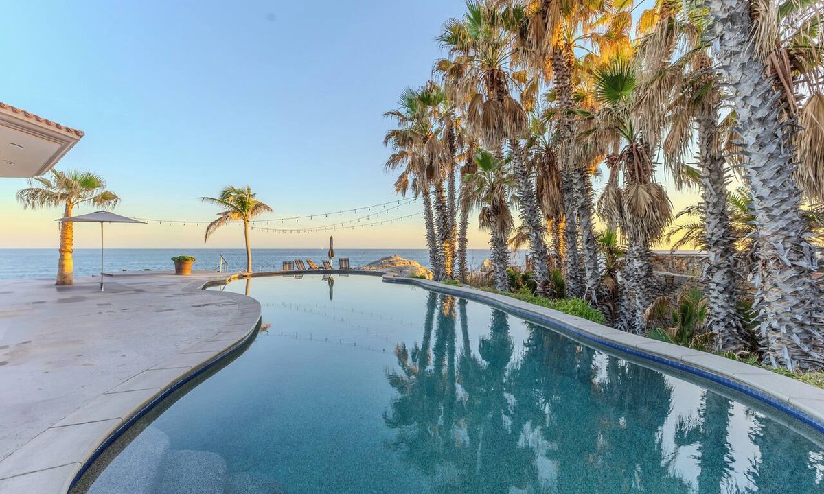 Cabo Bello House | Peaceful and Spacious Villa Just Steps From The Beach!