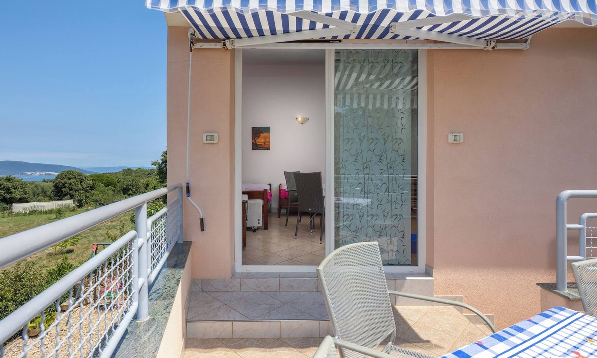 Kavran Apartment | Peaceful Retreat With Terrace 2, Kavran, Croatia