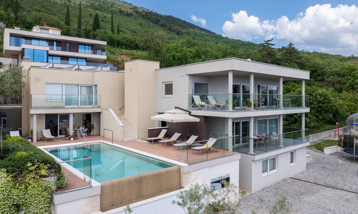 Zagorje Apartment | Pedacito del Cielo 2BR Apartment