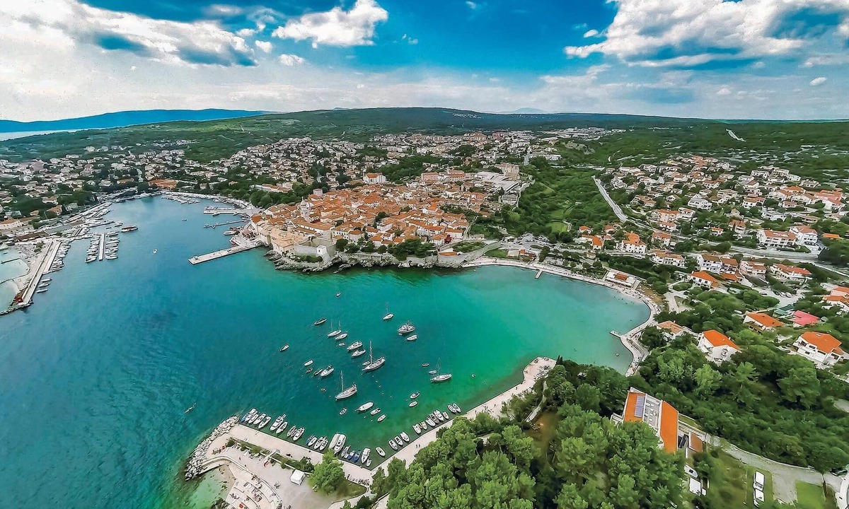 Malinska Apartment | Pet friendly apartment in Sveti Vid Miholjice