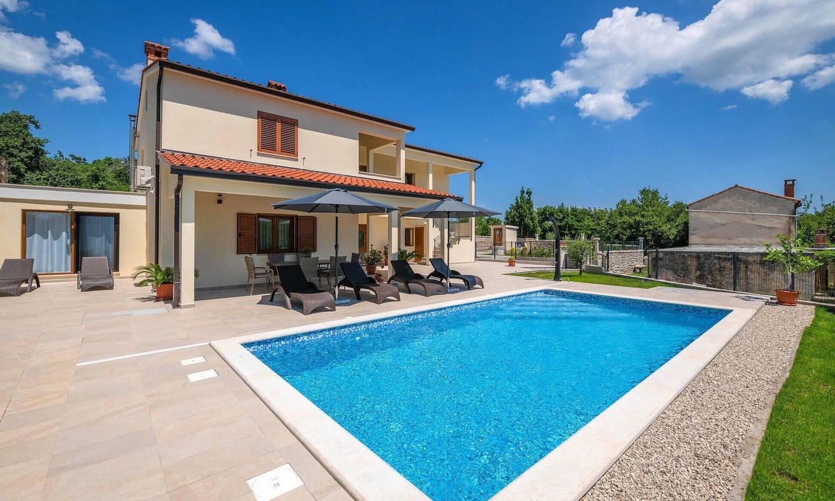 Sveta Nedelja House | Pet friendly home in Labin