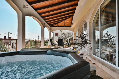 Veprinac Apartment | Petra Hills