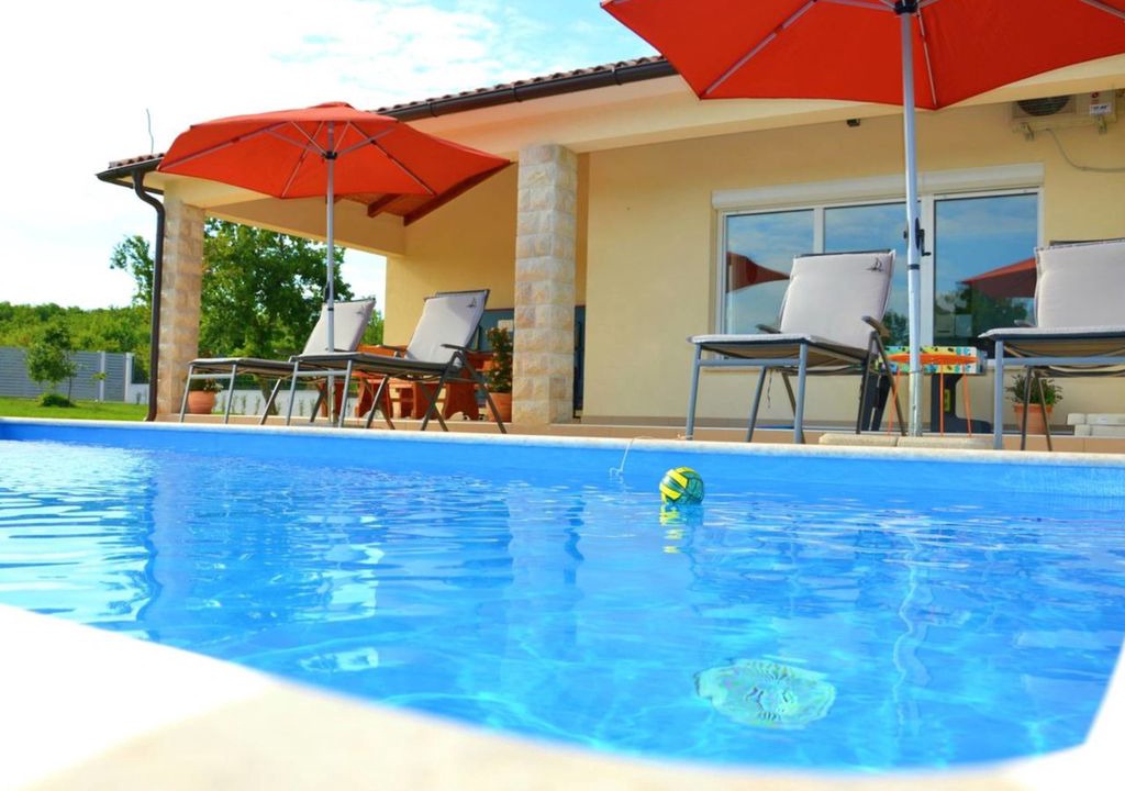 Kunj Villa | Private villa in Kunj