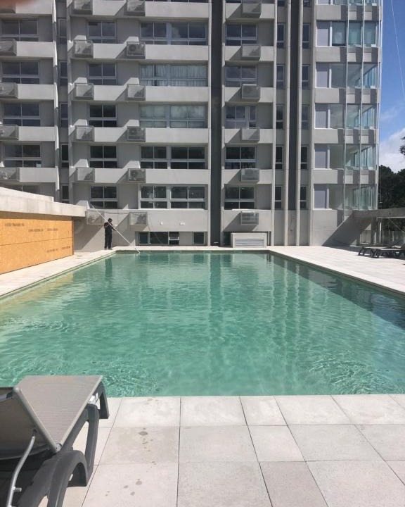 Cantegril Apartment | Punta de Este:open Pool and índole Pool,gym,Netflix,aire,garage