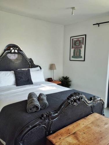 Glencairn Apartment | Quirky Bird