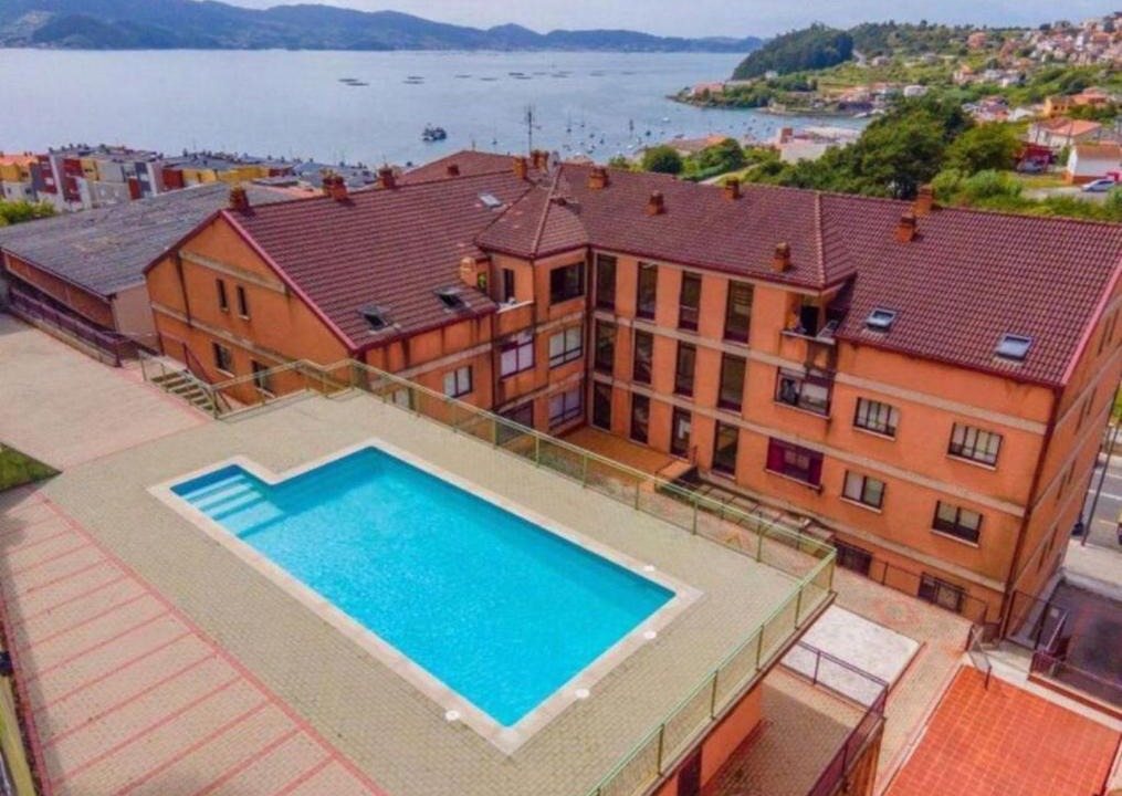 Raxo Apartment | Raxó con piscina en la urbanización