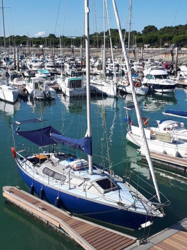 La Sauvagere Boat Rental | Sailboat land and sea, vegetated