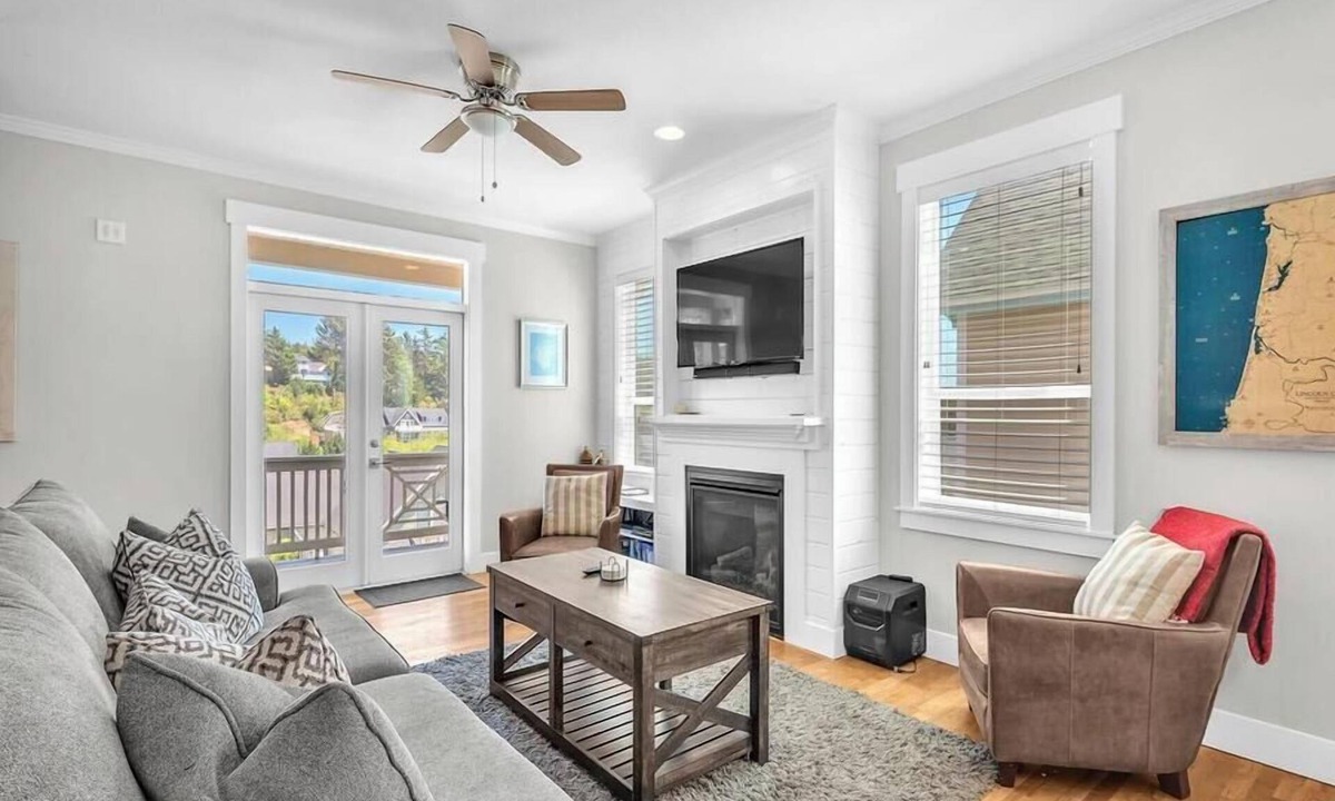 Olivia Beach House | Sand Seeker in Olivia Beach